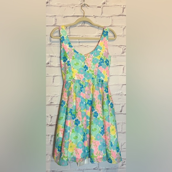 Lilly Pulitzer Posey lightweight Spring Dress Size 2 - Picture 2 of 6